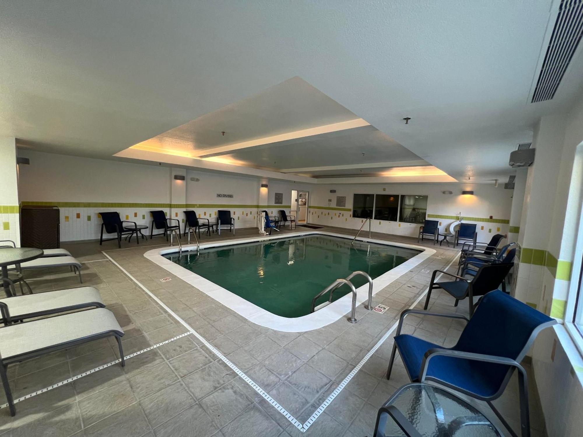 Country Inn & Suites By Radisson, Lsu - Medical Corridor Батон-Руж Екстер'єр фото